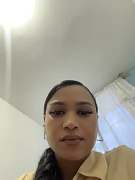 Snapshot of Miiss_scarlett1 chatting on 05/01/26, 11:09 Miiss scarlett1 online show from 05/01/26, 11:09