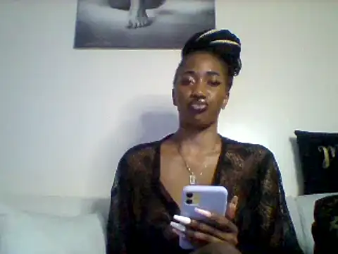 Snapshot of Queeen_model chatting on 01/25/25, 10:50 Queeen model online show from 01/25/25, 10:50