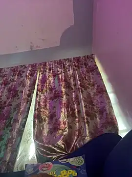 Snapshot of Cherrytowild chatting on 04/23/26, 12:29 Cherrytowild online show from 04/23/26, 12:29