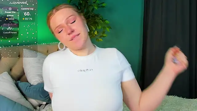 Snapshot of Naomi_B1ack chatting on 03/13/26, 03:13 Naomi B1ack online show from 03/13/26, 03:13