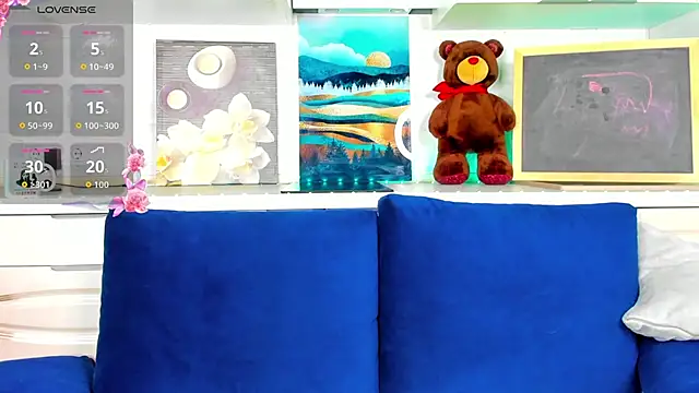 Snapshot of Naomi_B1ack chatting on 03/27/26, 01:00 Naomi B1ack online show from 03/27/26, 01:00