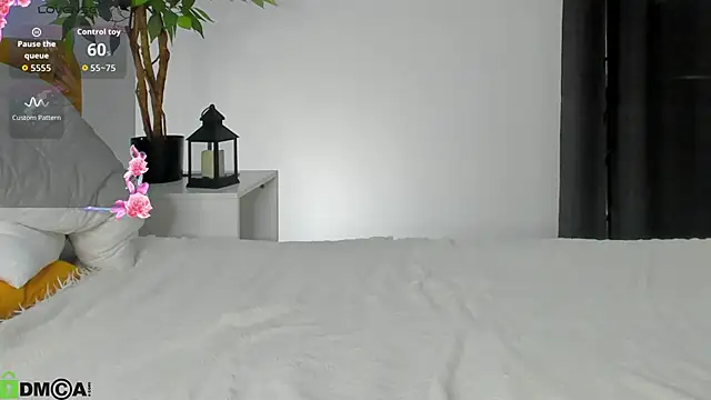 Snapshot of Naomi_B1ack chatting on 03/30/26, 12:33 Naomi B1ack online show from 03/30/26, 12:33