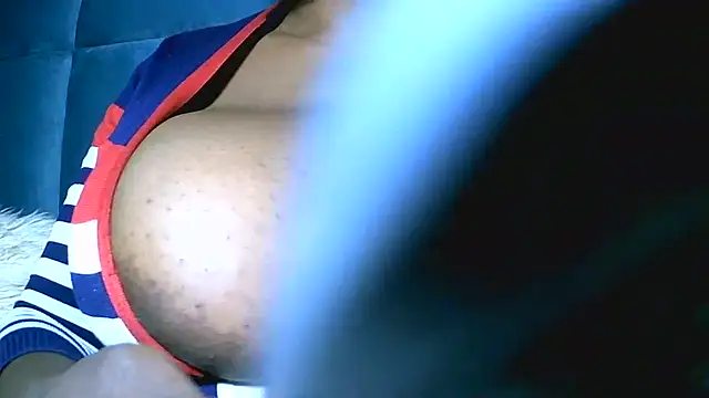 Bustypillows online show from 12/22/25, 07:11