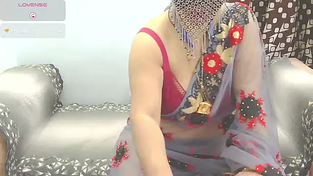 Snapshot of sheetaldave chatting on 01/11/25, 06:12 sheetaldave online show from 01/11/25, 06:12