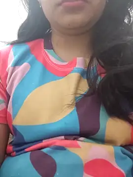 Snapshot of Aaradhya chatting on 03/07/25, 12:58 Aaradhya online show from 03/07/25, 12:58