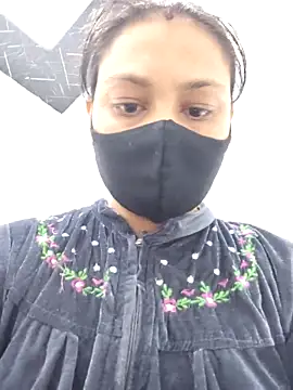 Snapshot of Aaradhya chatting on 06/17/26, 01:19 Aaradhya online show from 06/17/26, 01:19