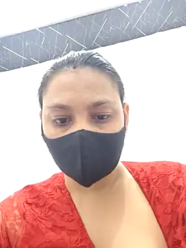 Snapshot of Aaradhya chatting on 07/18/26, 01:37 Aaradhya online show from 07/18/26, 01:37