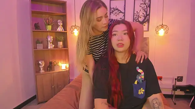 Snapshot of Andy_and_emma chatting on 12/08/24, 12:41 Andy and emma online show from 12/08/24, 12:41