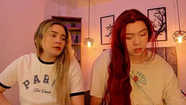 Snapshot of Andy_and_emma chatting on 01/10/25, 12:36 Andy and emma online show from 01/10/25, 12:36