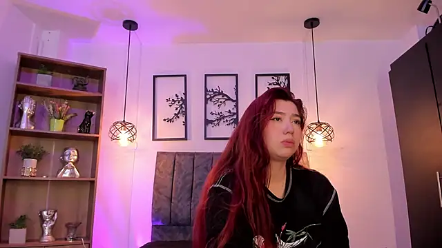 Snapshot of Andy_and_emma chatting on 01/13/25, 06:49 Andy and emma online show from 01/13/25, 06:49