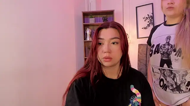 Snapshot of Andy_and_emma chatting on 01/22/25, 12:38 Andy and emma online show from 01/22/25, 12:38