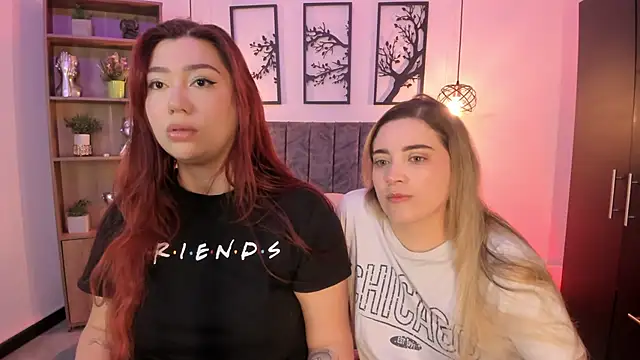 Snapshot of Andy_and_emma chatting on 02/04/25, 12:55 Andy and emma online show from 02/04/25, 12:55