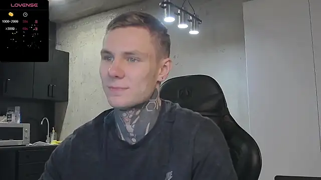 Snapshot of Lechery_boy chatting on 12/22/24, 01:11 Lechery boy online show from 12/22/24, 01:11