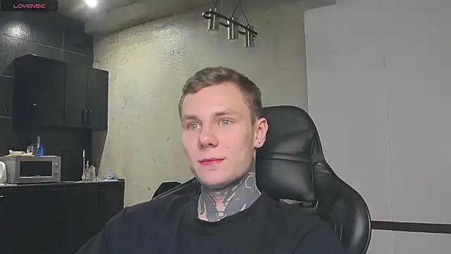 Snapshot of Lechery_boy chatting on 01/08/25, 08:27 Lechery boy online show from 01/08/25, 08:27