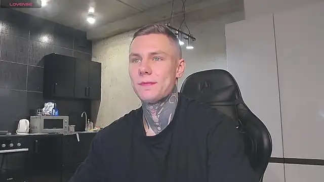 Snapshot of Lechery_boy chatting on 01/13/25, 10:14 Lechery boy online show from 01/13/25, 10:14