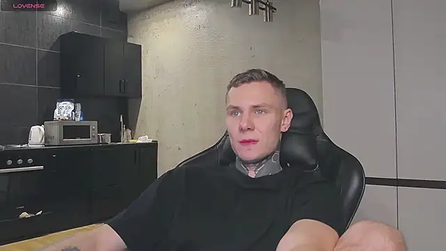 Snapshot of Lechery_boy chatting on 01/14/25, 04:29 Lechery boy online show from 01/14/25, 04:29