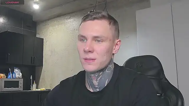 Snapshot of Lechery_boy chatting on 01/19/25, 06:32 Lechery boy online show from 01/19/25, 06:32