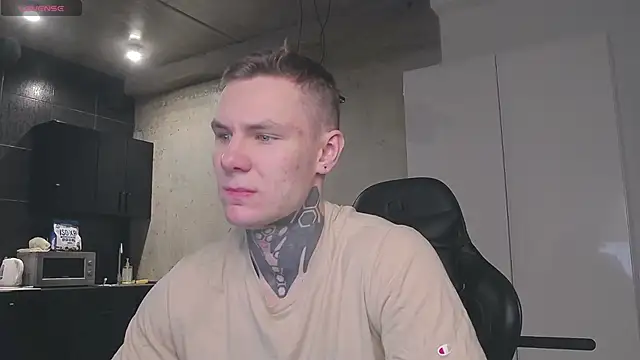 Snapshot of Lechery_boy chatting on 01/21/25, 07:26 Lechery boy online show from 01/21/25, 07:26