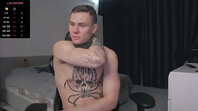 Snapshot of Lechery_boy chatting on 01/27/25, 06:31 Lechery boy online show from 01/27/25, 06:31