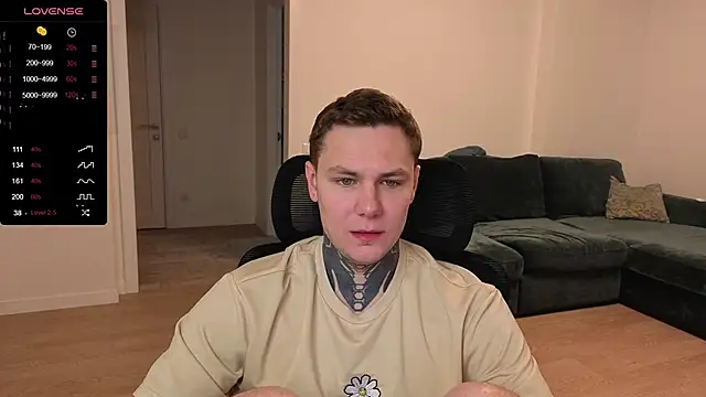 Snapshot of Lechery_boy chatting on 10/02/25, 09:05 Lechery boy online show from 10/02/25, 09:05