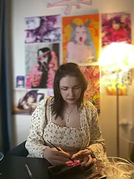 Snapshot of HoneySweetBee chatting on 02/22/26, 10:30 HoneySweetBee online show from 02/22/26, 10:30