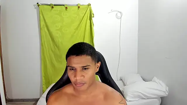 Snapshot of corzoethan chatting on 07/19/26, 11:52 corzoethan online show from 07/19/26, 11:52