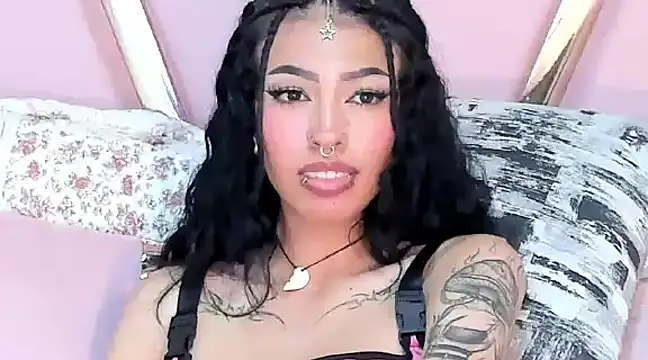 Eva Benely online show from 12/20/24, 08:06