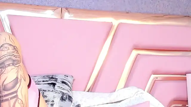 Eva Benely online show from 01/15/25, 09:45