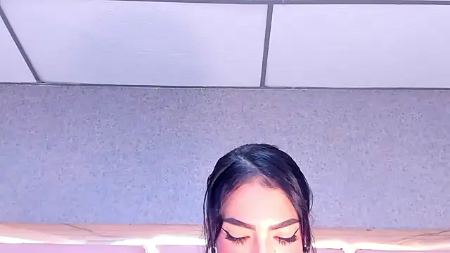 Eva Benely online show from 01/21/25, 06:54