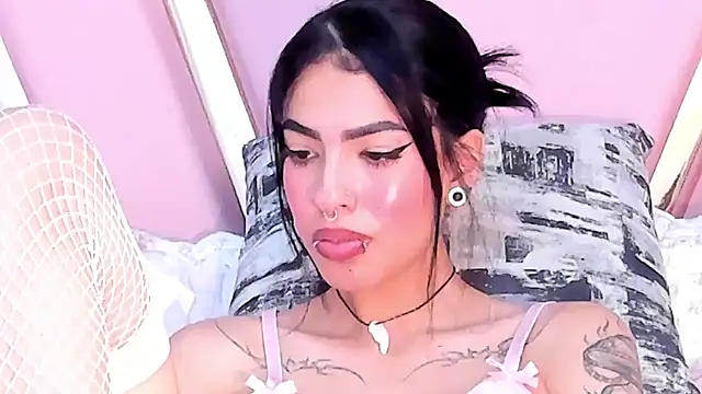 Eva Benely online show from 01/21/25, 09:57