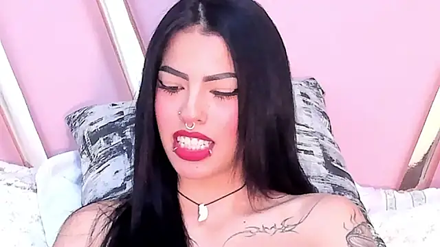 Eva Benely online show from 01/27/25, 03:47