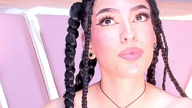 Eva Benely online show from 03/12/25, 08:19