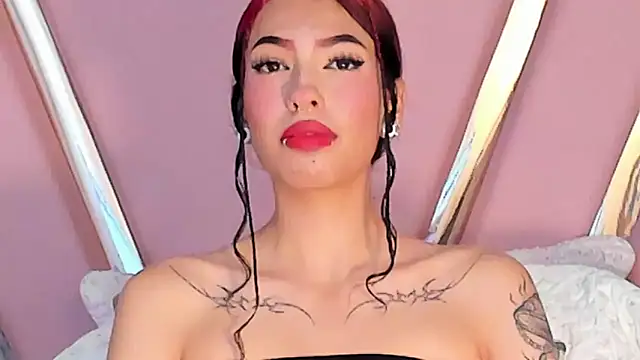 Eva Benely online show from 10/21/25, 05:08