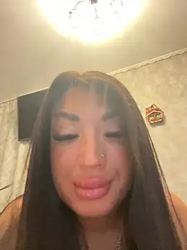 RuslanaXX online show from 11/10/25, 01:48