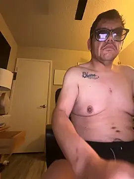 Snapshot of Mikeypnp1494 chatting on 03/22/26, 11:19 Mikeypnp1494 online show from 03/22/26, 11:19