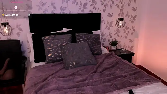 Nathaly-Lopez online show from 09/30/25, 01:49