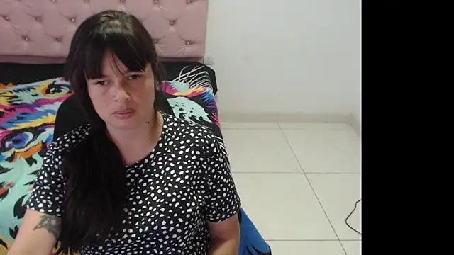 Aliciaheart online show from 04/23/26, 06:43