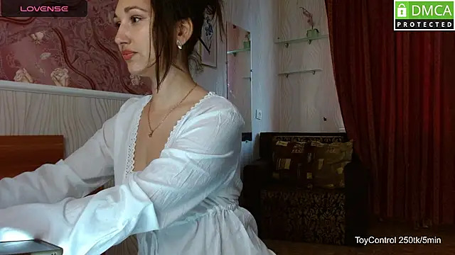 Snapshot of Linda_Ernestine chatting on 03/28/26, 09:09 Linda Ernestine online show from 03/28/26, 09:09