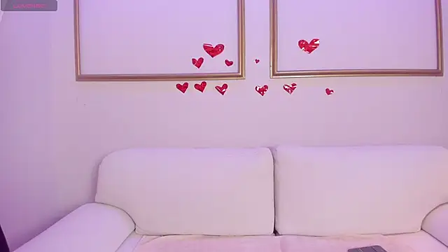 lexiethompson  online show from 02/16/26, 12:12