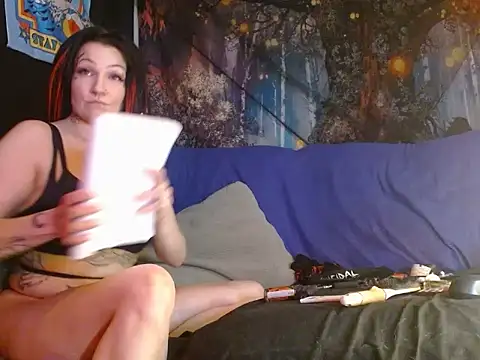 Snapshot of HighCityHoney chatting on 04/22/26, 06:31 HighCityHoney online show from 04/22/26, 06:31