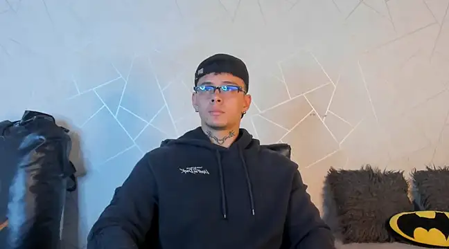 NoahhBrown online show from 12/20/24, 03:25