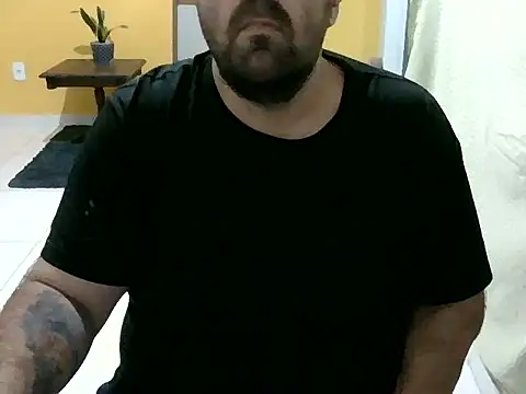 Snapshot of rocharly chatting on 09/26/25, 12:14 rocharly online show from 09/26/25, 12:14