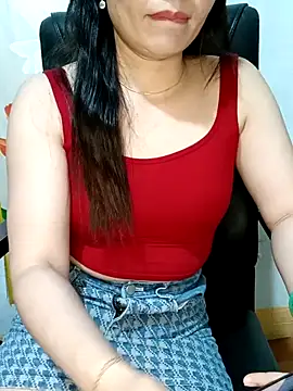 Snapshot of Blythe_69 chatting on 03/07/26, 11:24 Blythe 69 online show from 03/07/26, 11:24