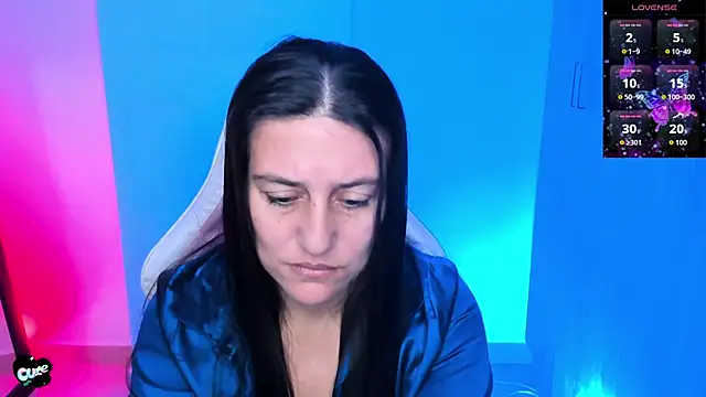 Snapshot of Saskyaa chatting on 01/06/26, 03:27 Saskyaa online show from 01/06/26, 03:27