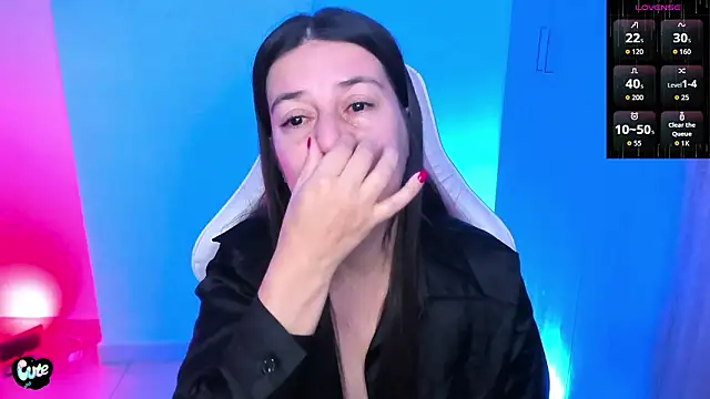 Snapshot of Saskyaa chatting on 02/02/26, 01:32 Saskyaa online show from 02/02/26, 01:32