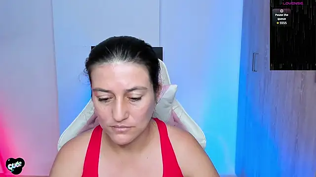 Snapshot of Saskyaa chatting on 02/12/26, 02:17 Saskyaa online show from 02/12/26, 02:17