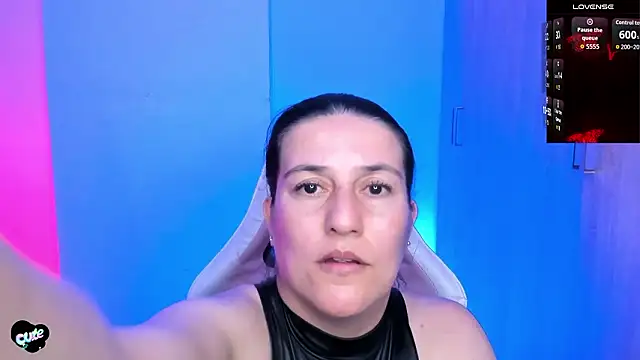 Snapshot of Saskyaa chatting on 03/19/26, 01:42 Saskyaa online show from 03/19/26, 01:42