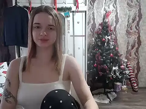 Snapshot of samanta55555 chatting on 12/22/25, 01:08 samanta55555 online show from 12/22/25, 01:08