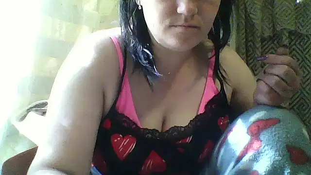 HollyLaBerry online show from 05/16/26, 06:43