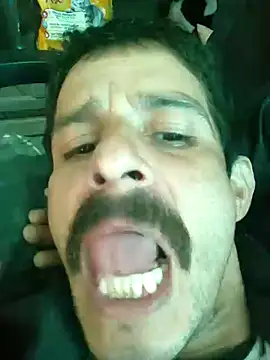 Snapshot of LongDickZee562 chatting on 12/10/24, 05:22 LongDickZee562 online show from 12/10/24, 05:22